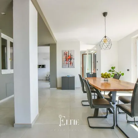 Lejlighed Maggiore View